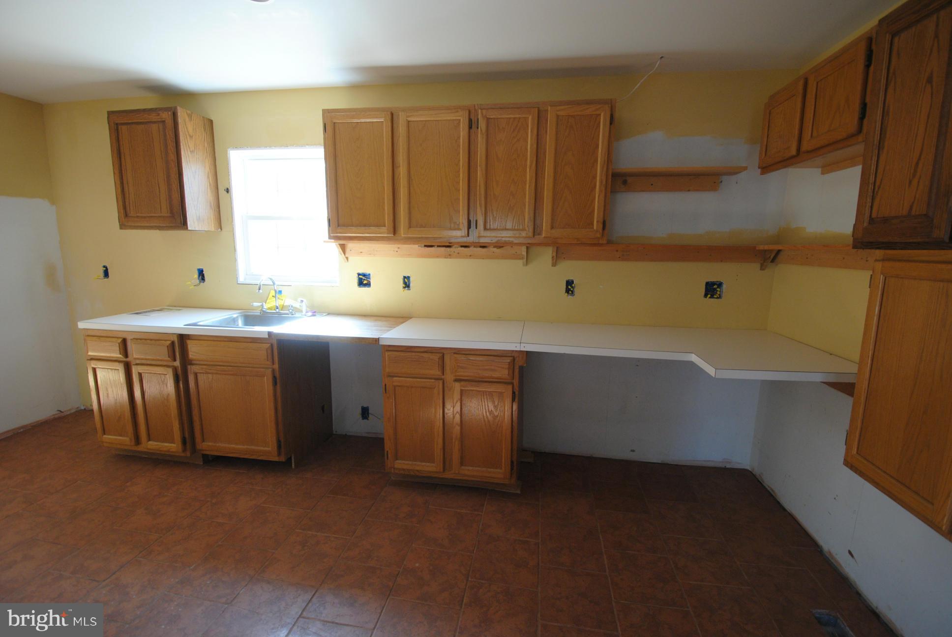 150 Brook View Road Front Royal, VA 22630 - Photo 9 of 28 Kitchen