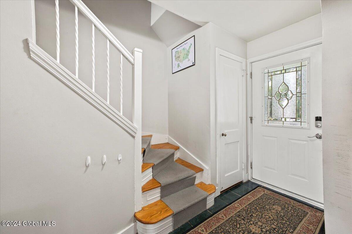 7 Bender Lane Bethlehem, NY 12054 - Photo 12 of 24 18-IMG_0072