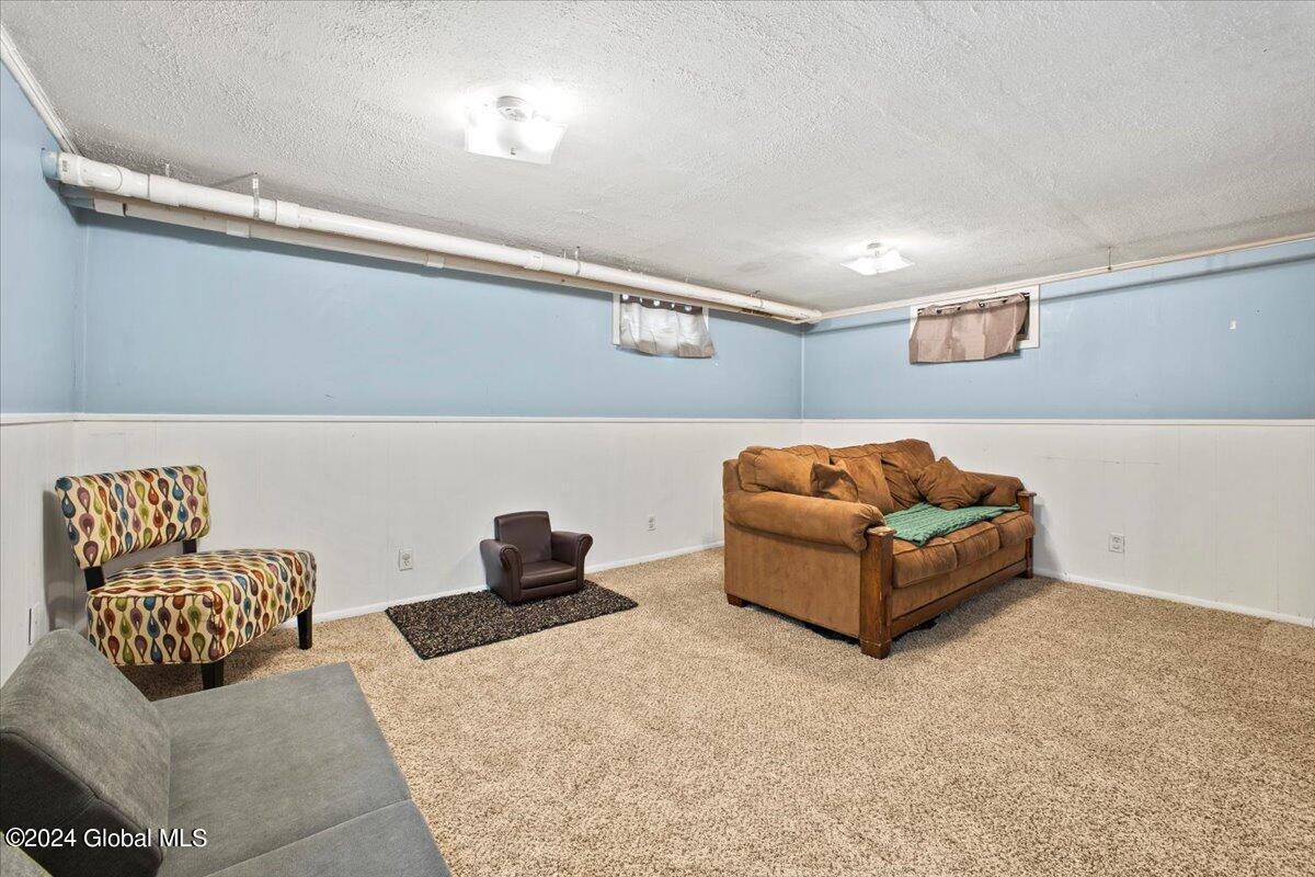 7 Bender Lane Bethlehem, NY 12054 - Photo 19 of 24 19-IMG_0075