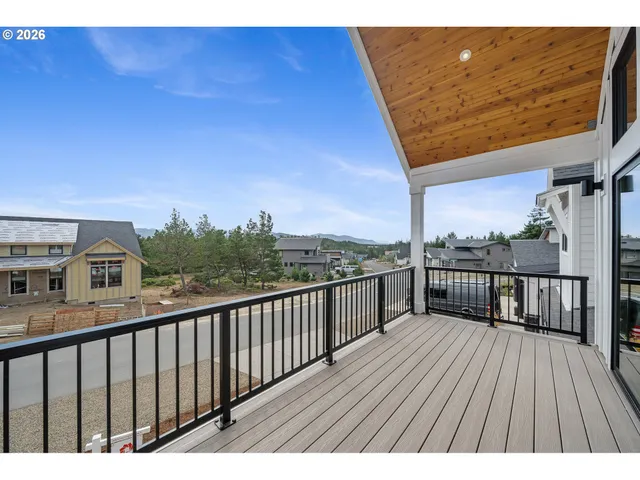 $1,049,900 | 483 Meadows Drive, Manzanita, OR 97130