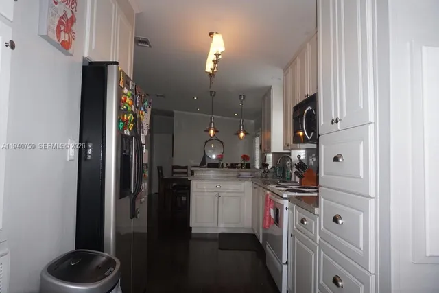 $425,000 | 11 Old State Road, Key Largo, FL 33037