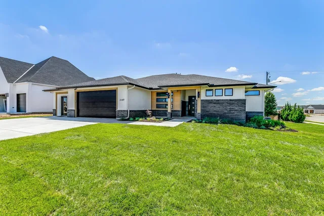 $499,500 | 3149 North Pine Grove Circle, Wichita, KS 67205