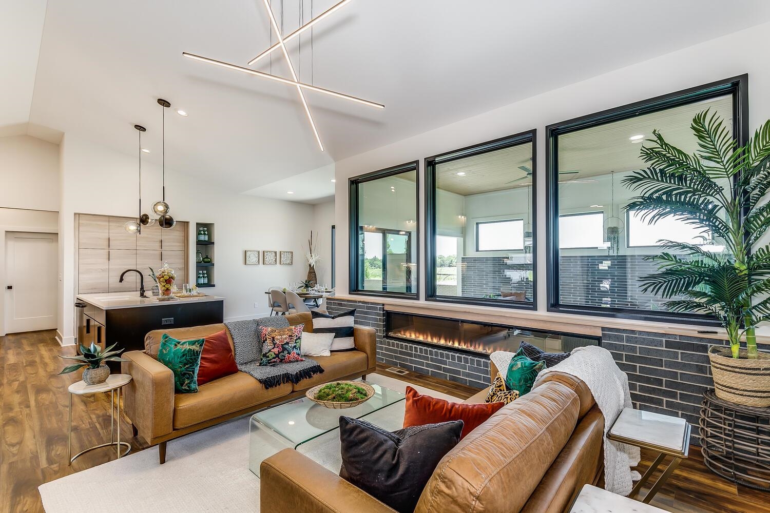 3149 North Pine Grove Circle Wichita, KS 67205 - Photo 3 of 36