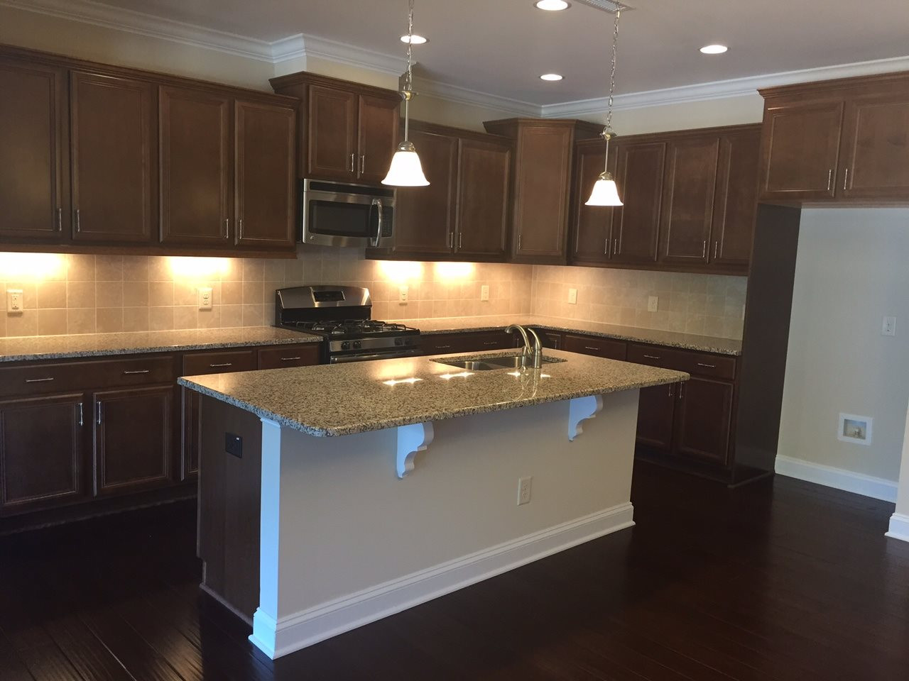 741 Fallon Grove Way Raleigh, NC 27608 - Photo 6 of 16 Kitchen