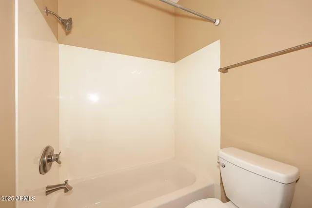 $2,650 | 2440 East Montecito Avenue, Phoenix, AZ 85016