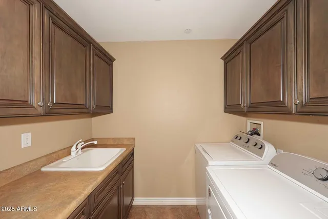 $2,650 | 2440 East Montecito Avenue, Phoenix, AZ 85016