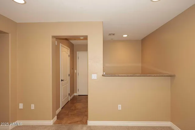 $2,650 | 2440 East Montecito Avenue, Phoenix, AZ 85016