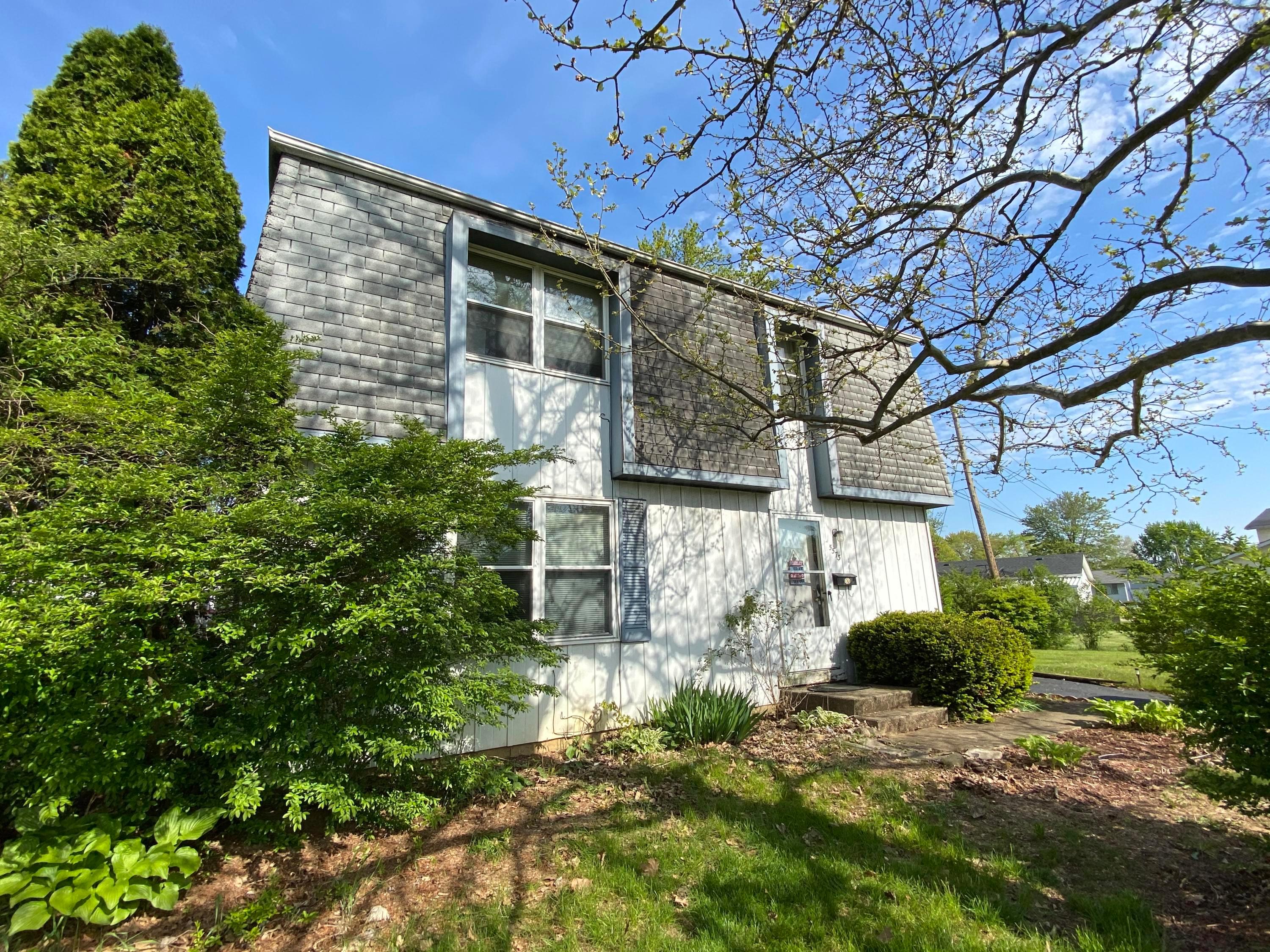 2084 Brookfield Road Columbus, OH 43229 - Photo 1 of 1