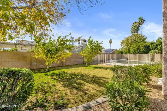 $5,000 | 5431 East Shea Boulevard, Scottsdale, AZ 85254