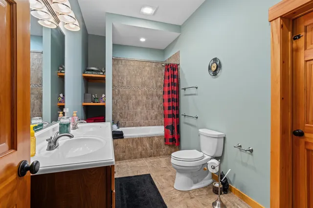 $1,999,000 | 70 Peak Vista Lane, Madison, NH 03849