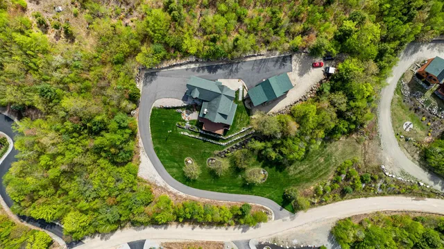 $1,999,000 | 70 Peak Vista Lane, Madison, NH 03849