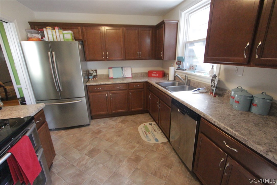 1924 Briarcliff Road Richmond, VA 23225 - Photo 6 of 21 Gallery Image 6