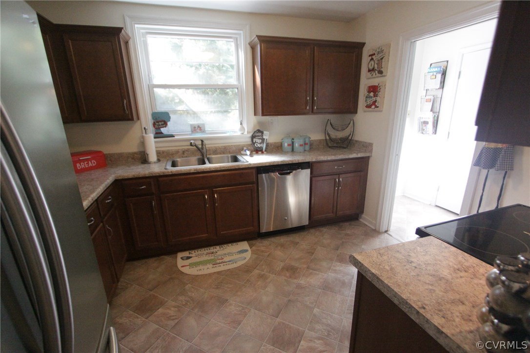 1924 Briarcliff Road Richmond, VA 23225 - Photo 9 of 21 Gallery Image 9