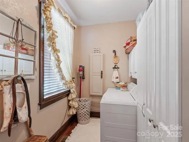 $875,000 | 38 Peterson Lane, Green Mountain, NC 28740