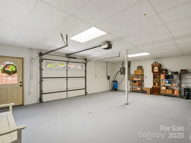 $875,000 | 38 Peterson Lane, Green Mountain, NC 28740