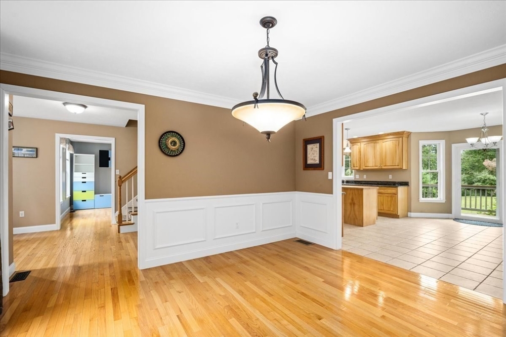 13 Highfield Road Charlton, MA 01507 - Photo 11 of 34 Gallery Image 11