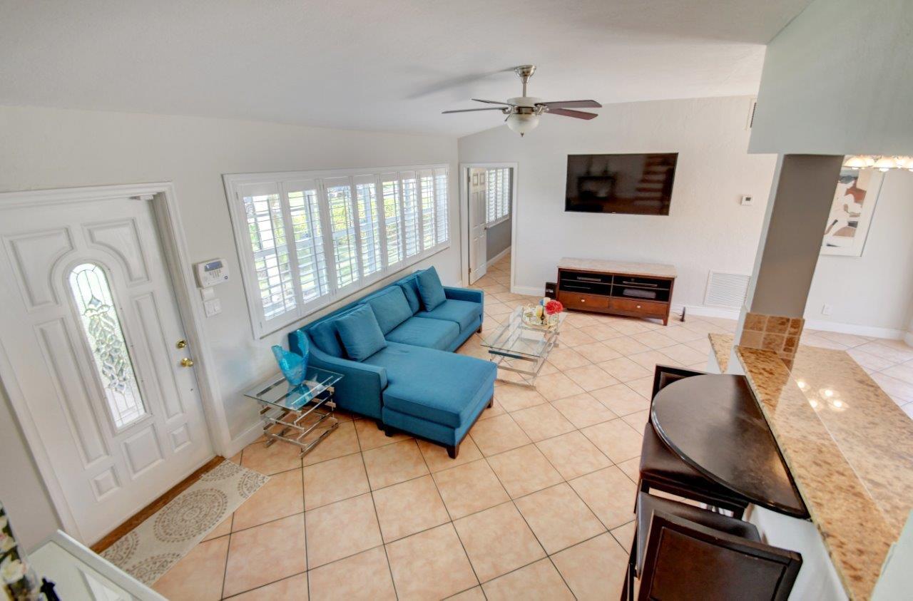 455 Northeast 14th Street Boca Raton, FL 33432 - Photo 11 of 34 Overview