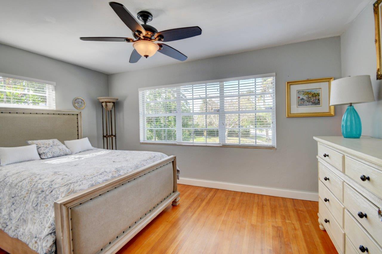 455 Northeast 14th Street Boca Raton, FL 33432 - Photo 15 of 34 Master Bedroom