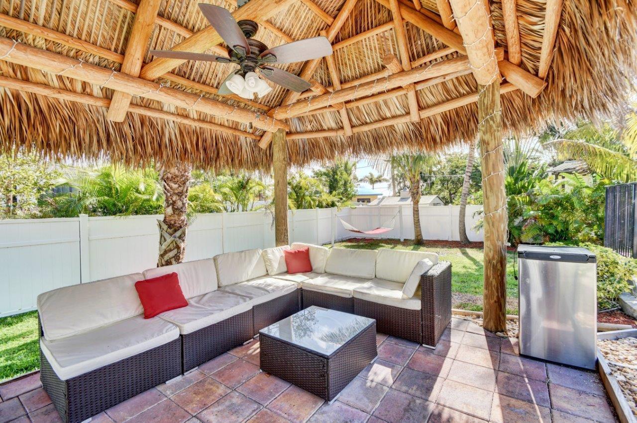 455 Northeast 14th Street Boca Raton, FL 33432 - Photo 27 of 34 Tiki Hut