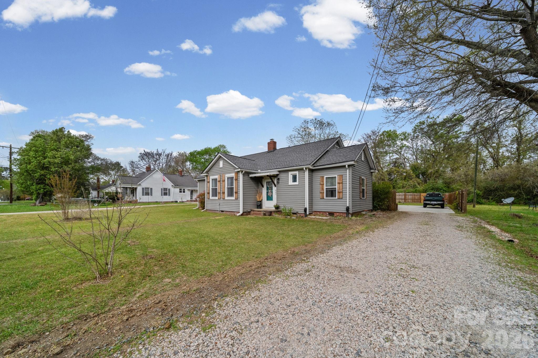 647 Still Street Chester, SC 29706 - Photo 3 of 30 Gallery Image 3