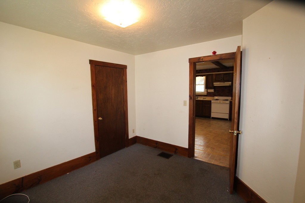 32 Main Street Spencer, MA 01562 - Photo 16 of 27