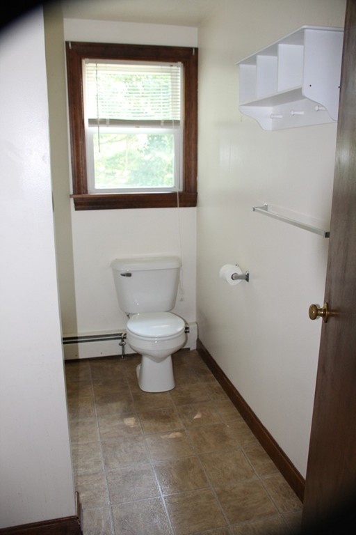 32 Main Street Spencer, MA 01562 - Photo 23 of 27