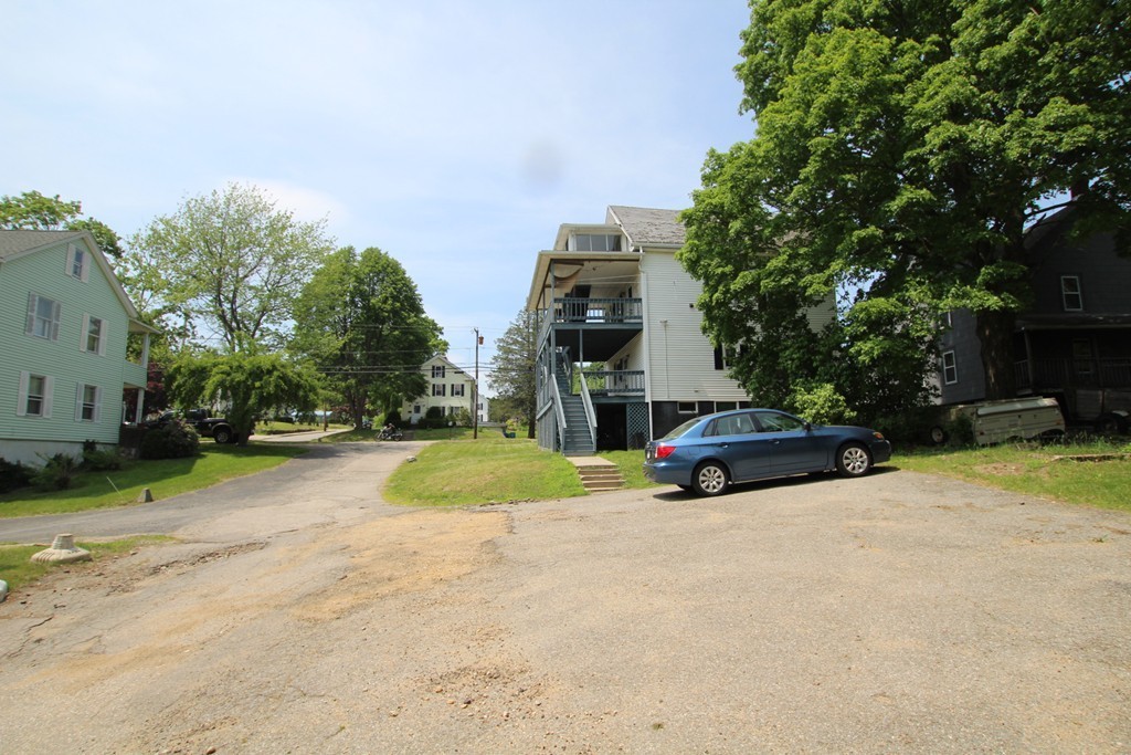 32 Main Street Spencer, MA 01562 - Photo 4 of 27