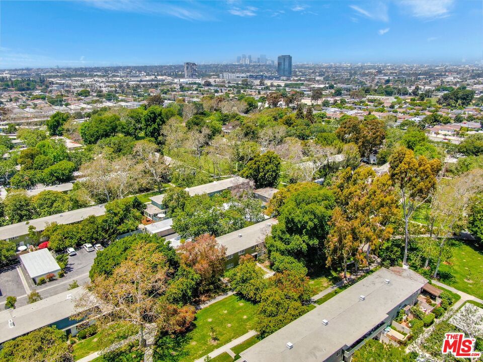 5372 Village Los Angeles, CA 90016 - Photo 23 of 28 an aerial view of a city with lots of residential buildings
