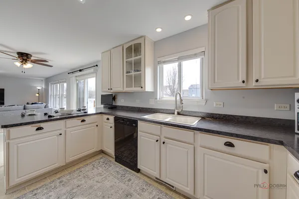 $399,900 | 3105 Fen Trail, Wonder Lake, IL 60097
