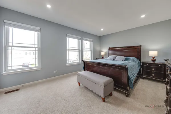 $399,900 | 3105 Fen Trail, Wonder Lake, IL 60097