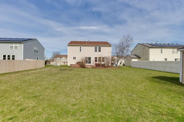 $399,900 | 3105 Fen Trail, Wonder Lake, IL 60097