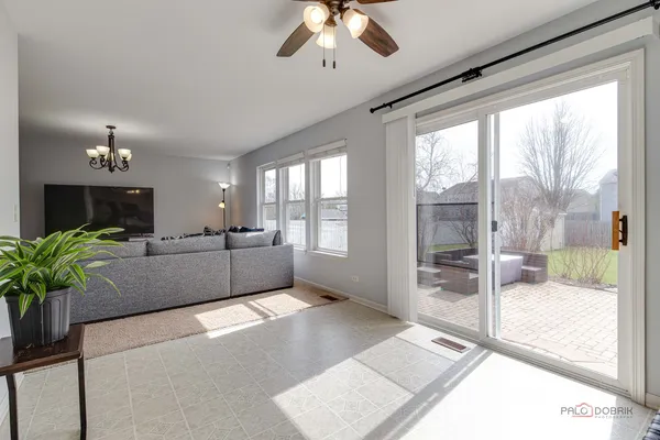 $399,900 | 3105 Fen Trail, Wonder Lake, IL 60097