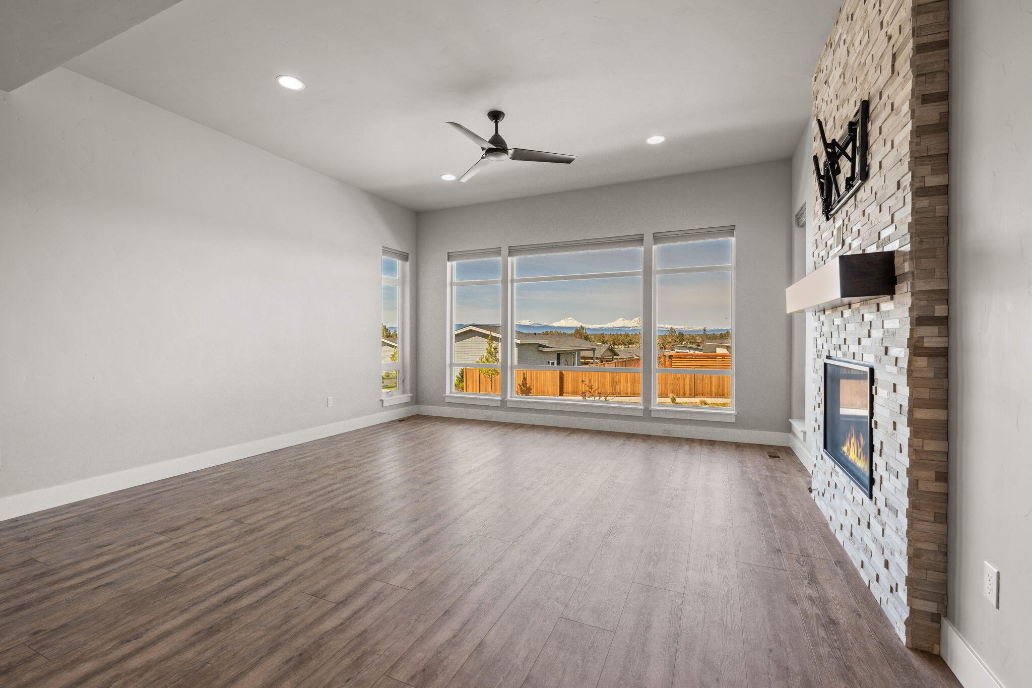 3726 Southwest 45th Street Redmond, OR 97756 - Photo 12 of 40 Bright Living Room w/ Mountain Views