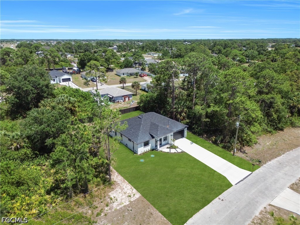 5035 Spinnaker Road LaBelle, FL 33935 - Photo 2 of 47