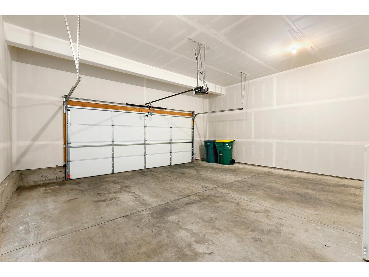 4355 24th Street Road, Unit 1401 Greeley, CO 80634 - Photo 22 of 23 Large 2 Car Garage