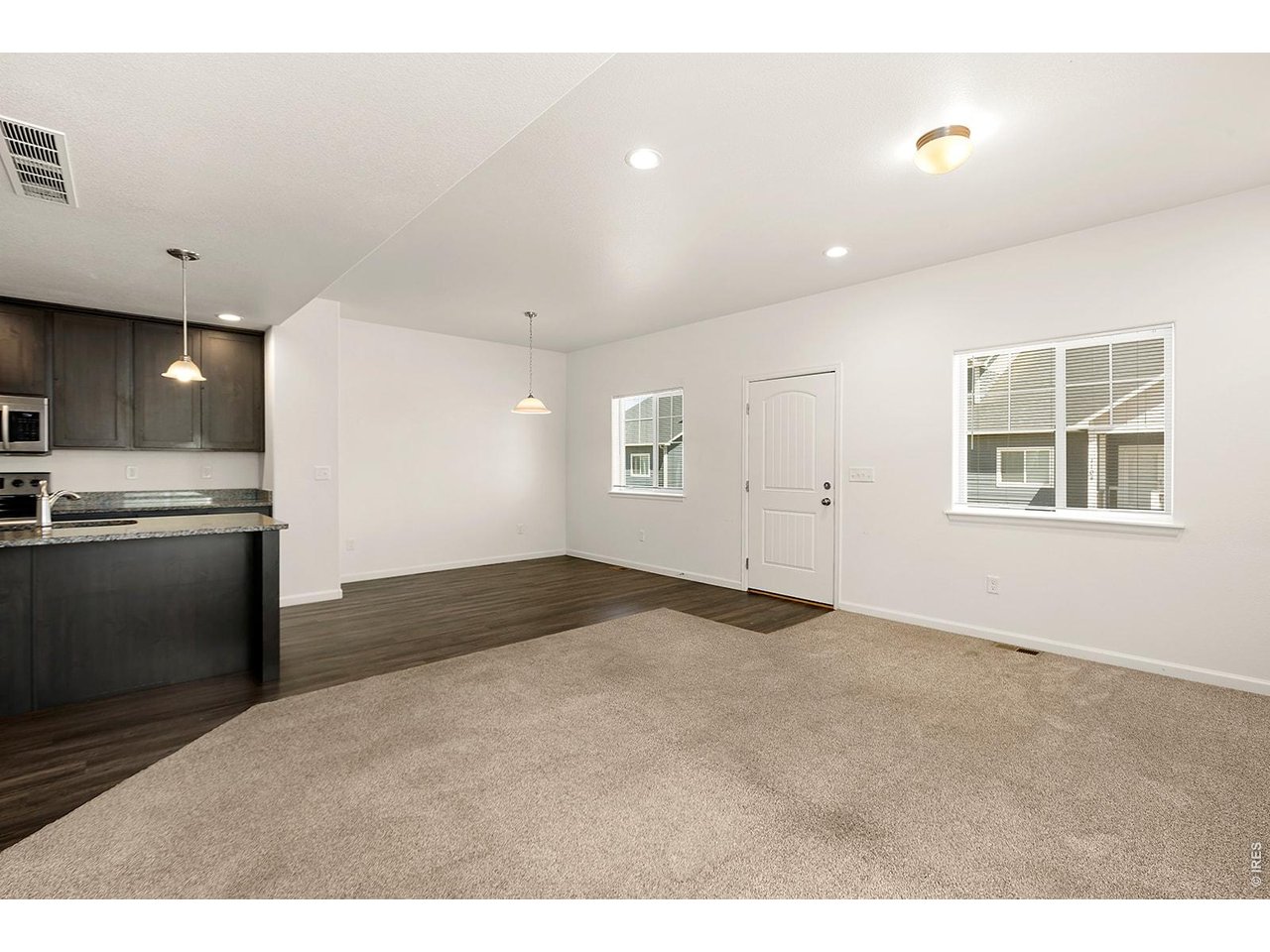 4355 24th Street Road, Unit 1401 Greeley, CO 80634 - Photo 3 of 23 Light and Bright