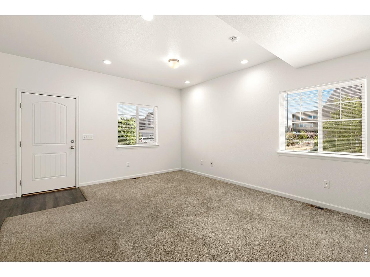 4355 24th Street Road, Unit 1401 Greeley, CO 80634 - Photo 4 of 23 Living Room