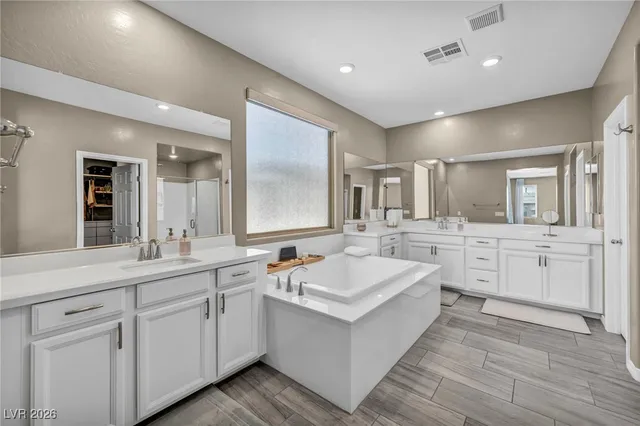 $3,800 | 3195 Hazy Hills Avenue, Henderson, NV 89052