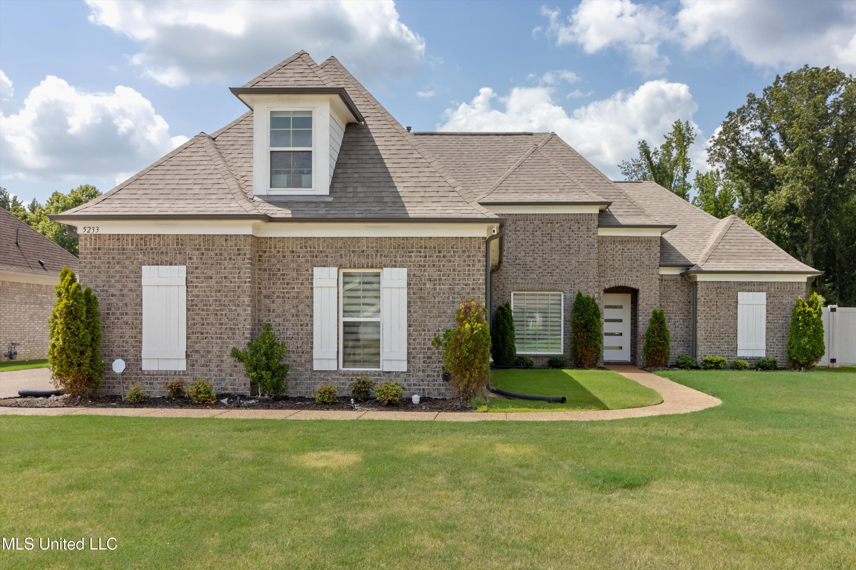 5233 Nail Road Olive Branch, MS 38654 - Photo 1 of 31 01-5233 Nail Rd-31