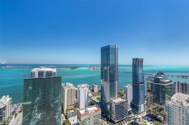 $5,800 | 1300 South Miami Avenue, Unit 3802, Miami, FL 33130