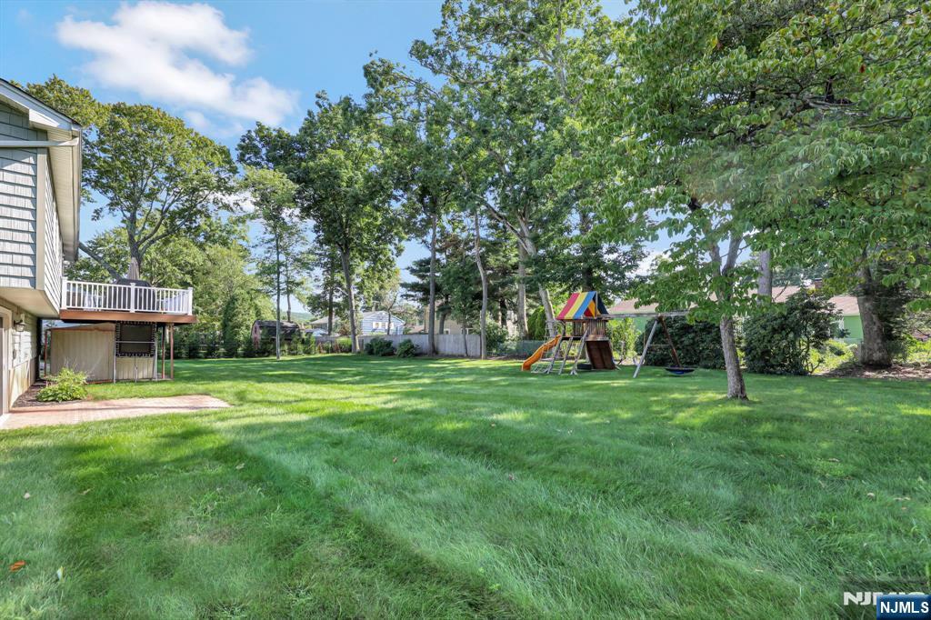18 Starlight Road Oak Ridge, NJ 07438 - Photo 25 of 29 Gallery Image 25