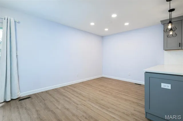 $250,000 | 1308 Holgate Drive, Unit E1, Ballwin, MO 63021