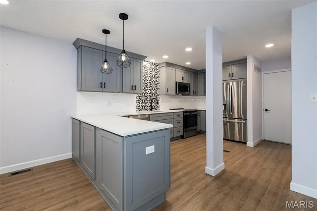 $250,000 | 1308 Holgate Drive, Unit E1, Ballwin, MO 63021