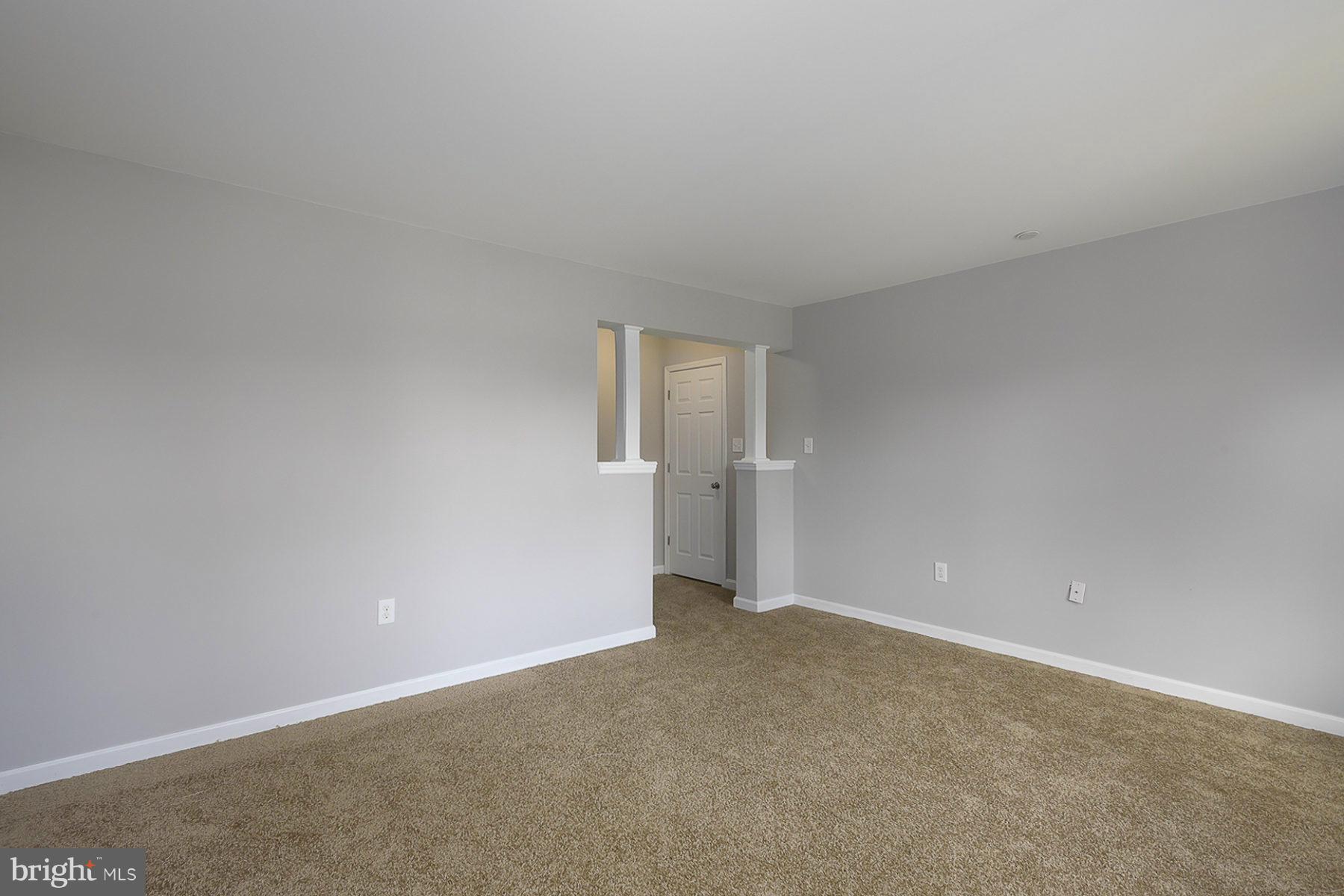 8658 Oakleigh Road Baltimore, MD 21234 - Photo 14 of 30 Large Owner's Suite