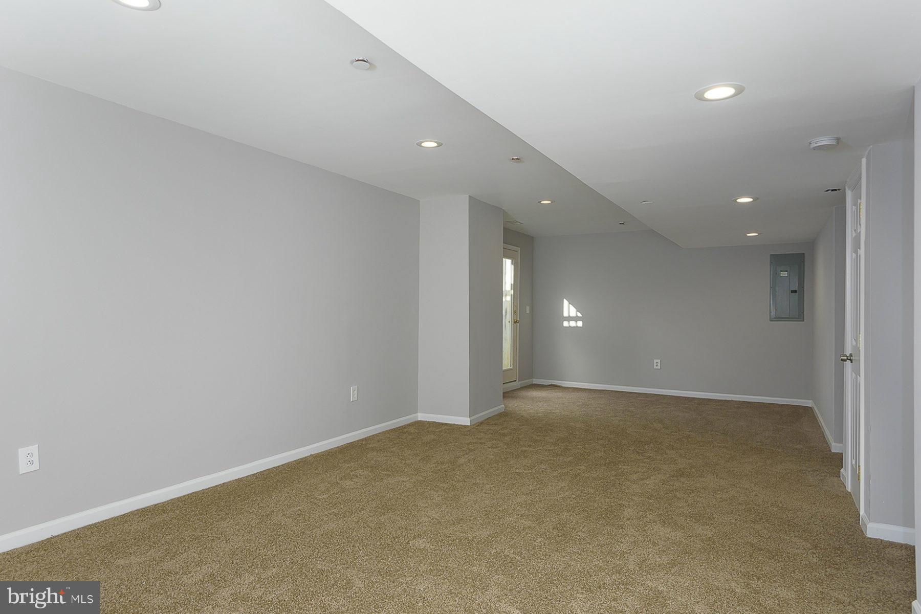 8658 Oakleigh Road Baltimore, MD 21234 - Photo 24 of 30 Recreation Room