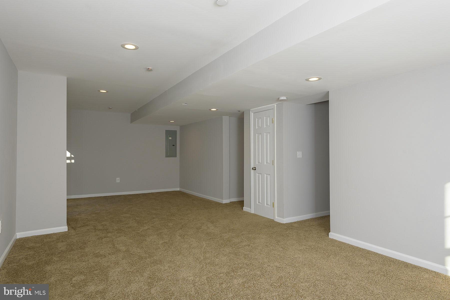 8658 Oakleigh Road Baltimore, MD 21234 - Photo 25 of 30 Recreation Room