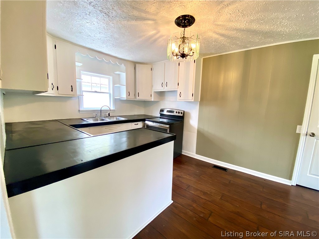 2602 Old State Road Henryville, IN 47126 - Photo 13 of 54