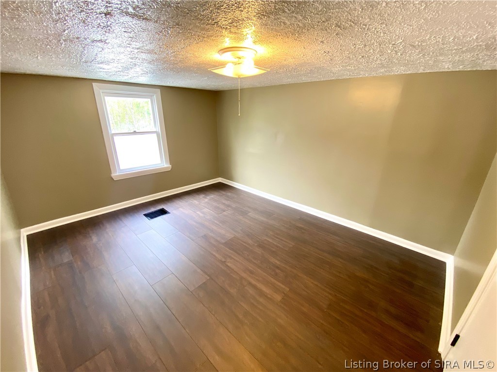 2602 Old State Road Henryville, IN 47126 - Photo 32 of 54