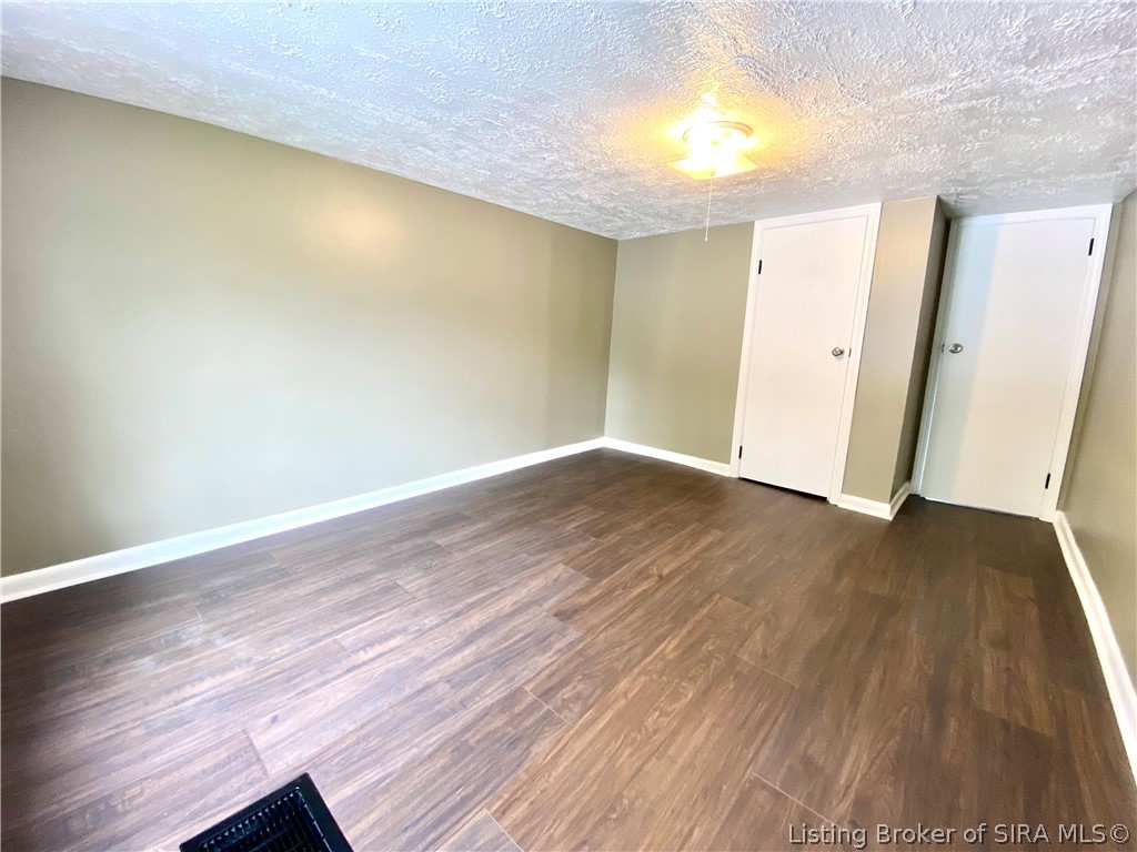 2602 Old State Road Henryville, IN 47126 - Photo 33 of 54