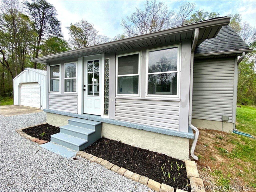 2602 Old State Road Henryville, IN 47126 - Photo 5 of 54